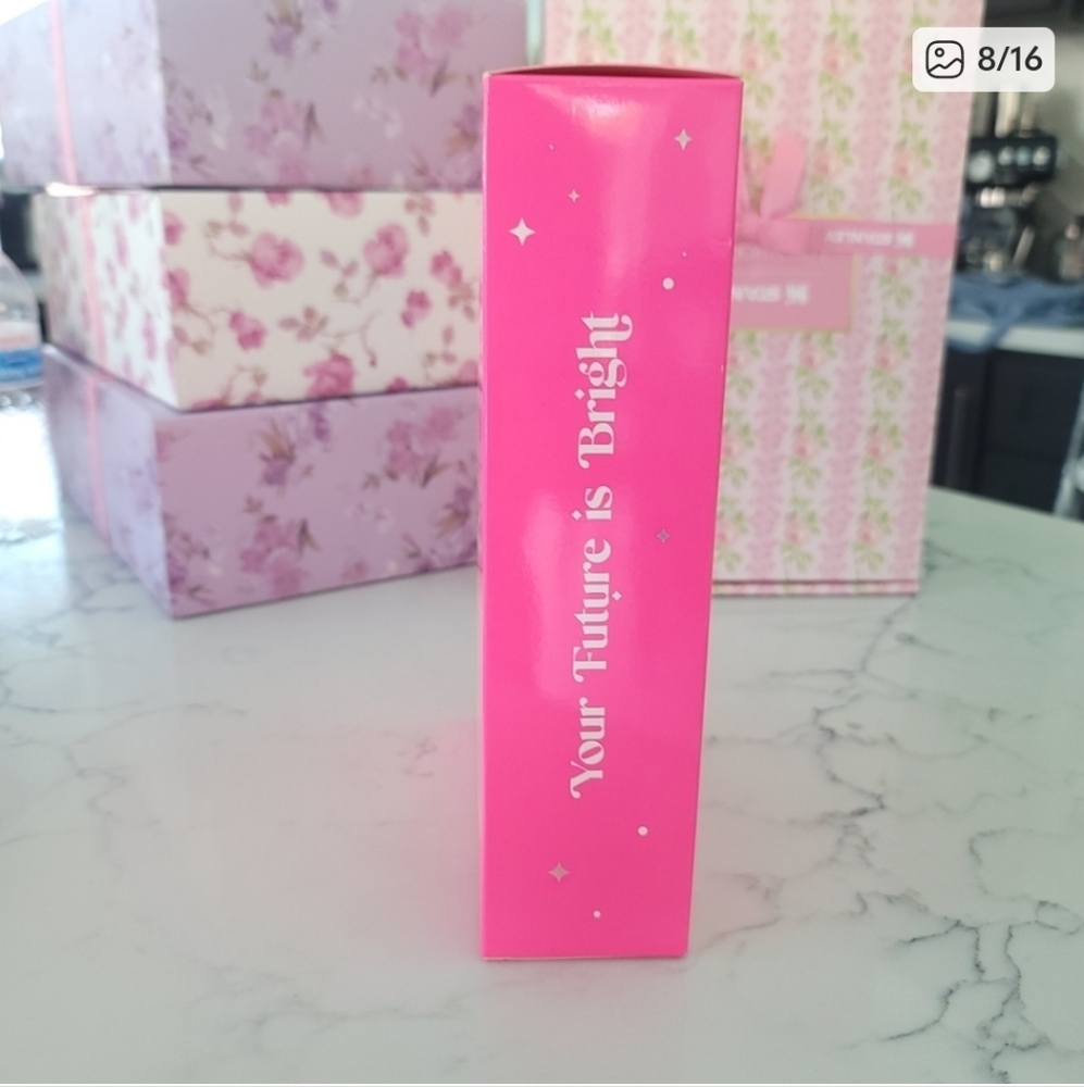 New Tanologist Glow Giver Tanning Set - Picture 8 of 14